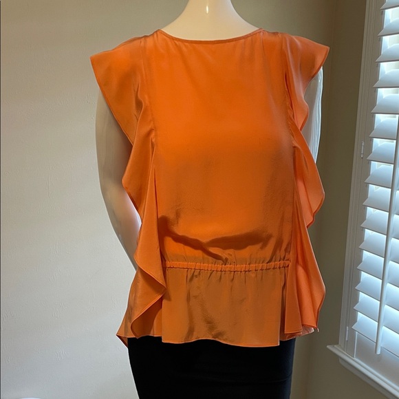 Alice + Olivia Silk Deep V-Back Asymmetrical bottom Ruffle Cap Sleeve size M